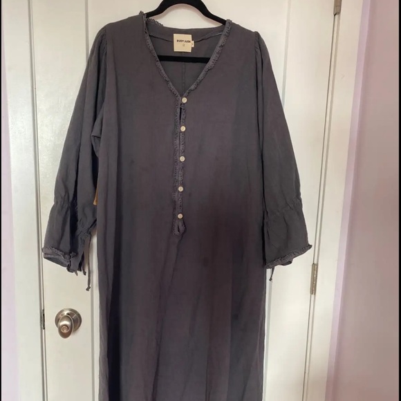 IN SEARCH OF June Dress! - Picture 2 of 3